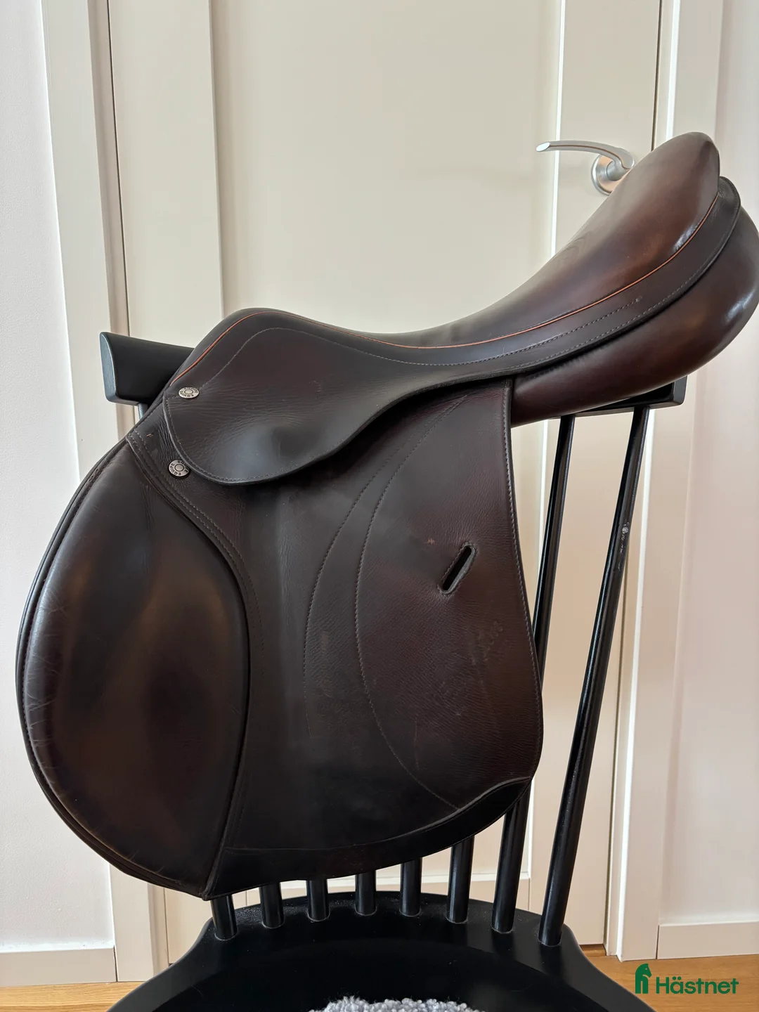 Sadlar hästutrustning till salu: Equipe hoppsadel i Staffanstorp - Annons 2