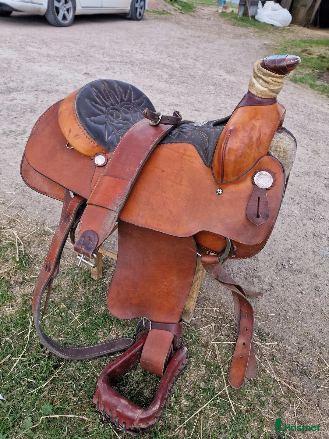Sadlar hästutrustning till salu: Fin äldre Simco slumpas bort - Annons 2