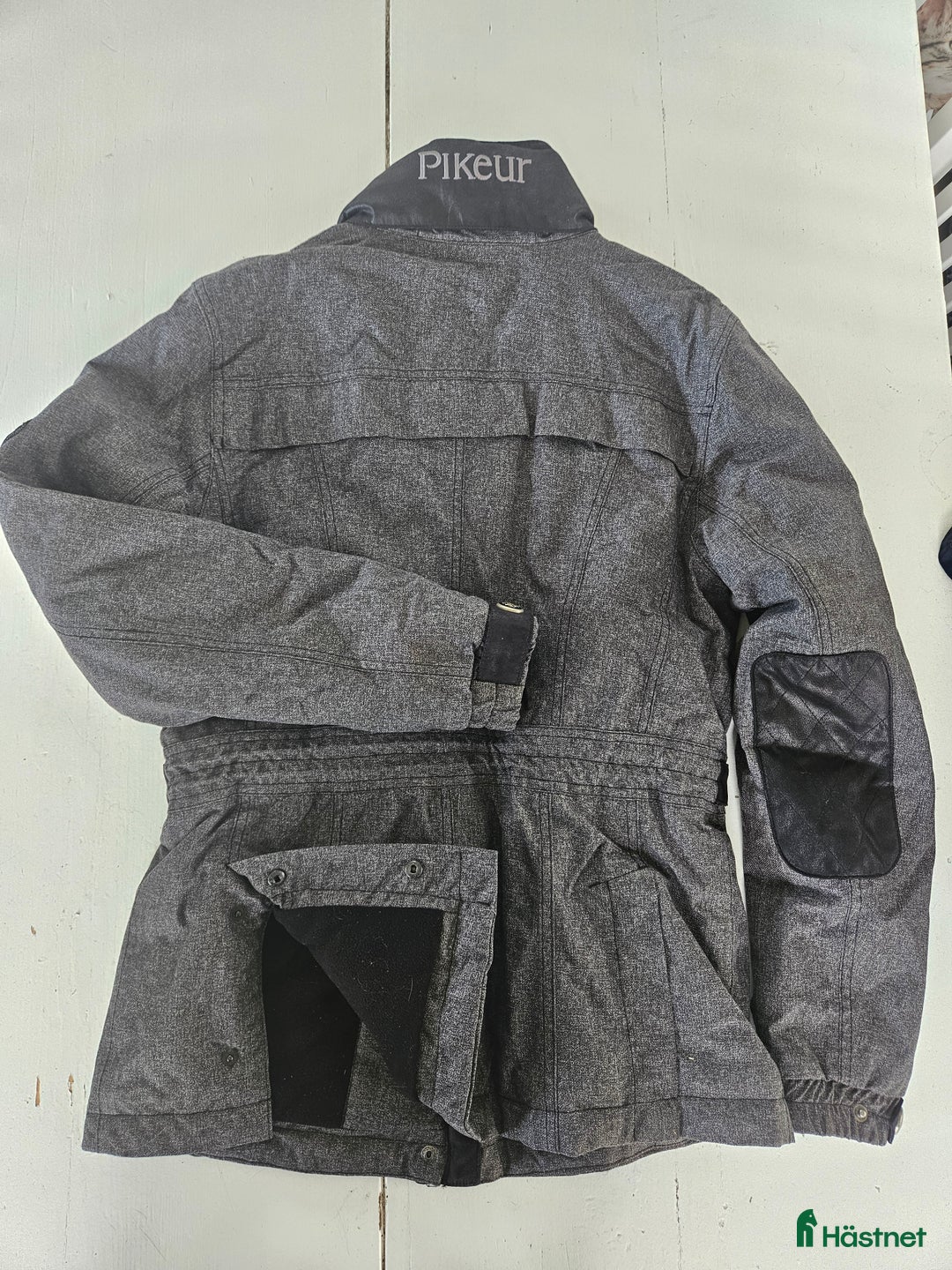 Jackor & Kavajer ryttarutrustning till salu: Grå höst/vinterjacka från Pikeur i Härnösand - Annons 2