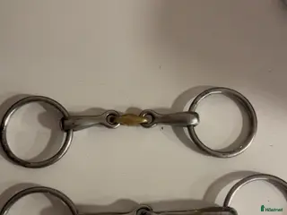 Bett hästutrustning till salu: Bett i Brålanda - Annons 1