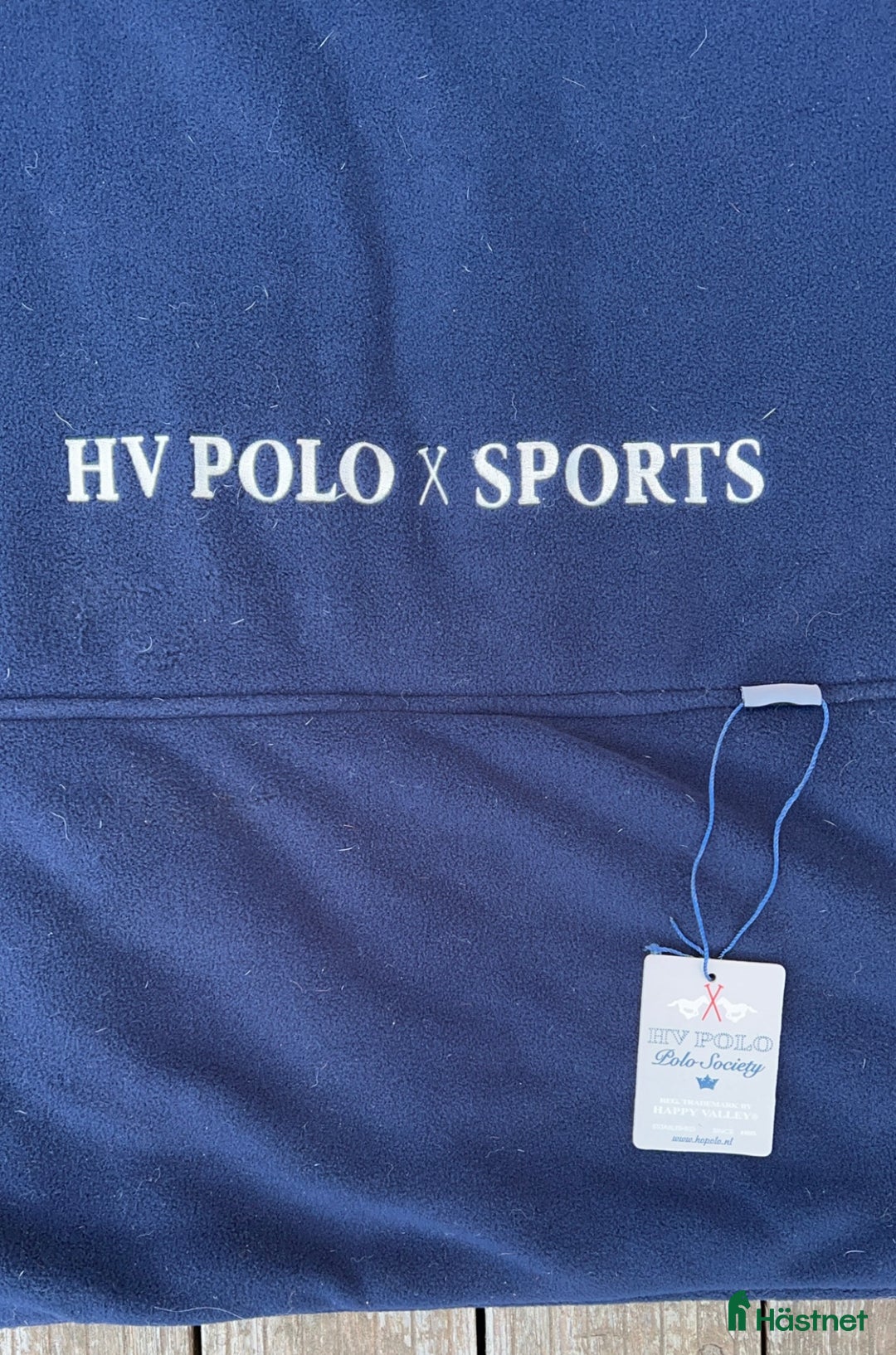 Täcken hästutrustning till salu: HV Polo horse scarf  i Vallentuna - Annons 2