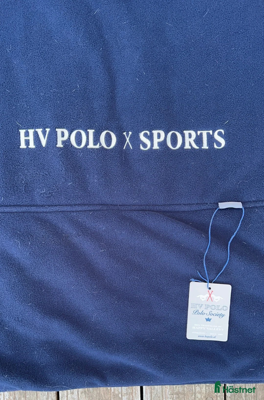 Täcken hästutrustning till salu: HV Polo horse scarf  i Vallentuna - Annons 2