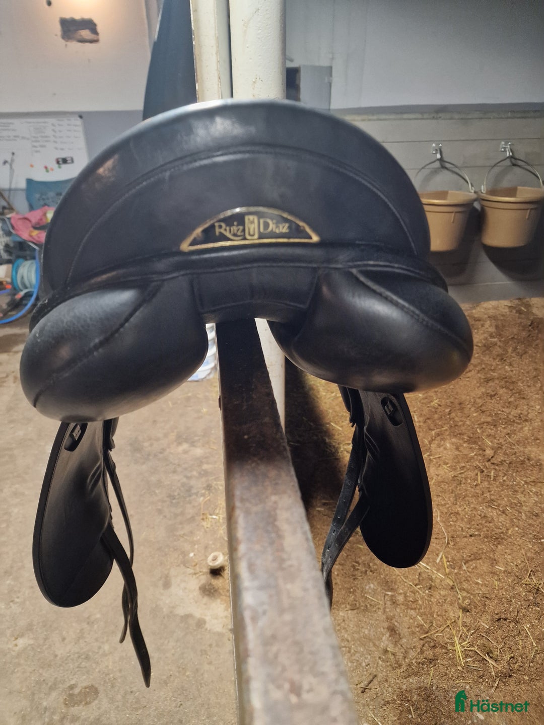 Sadlar hästutrustning till salu: Lippo Integro  i Klintehamn - Annons 3