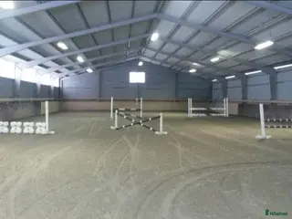 stallplats finnes: Boxplats finns även boende i eget hus på gården - Annons 3