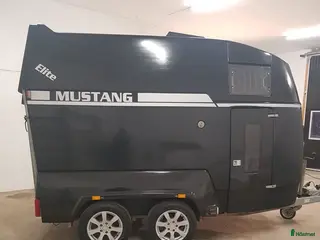 Hästtransporter fordon & transport till salu: Hästtransport för den kräsna- Mustang Elit - Annons 1