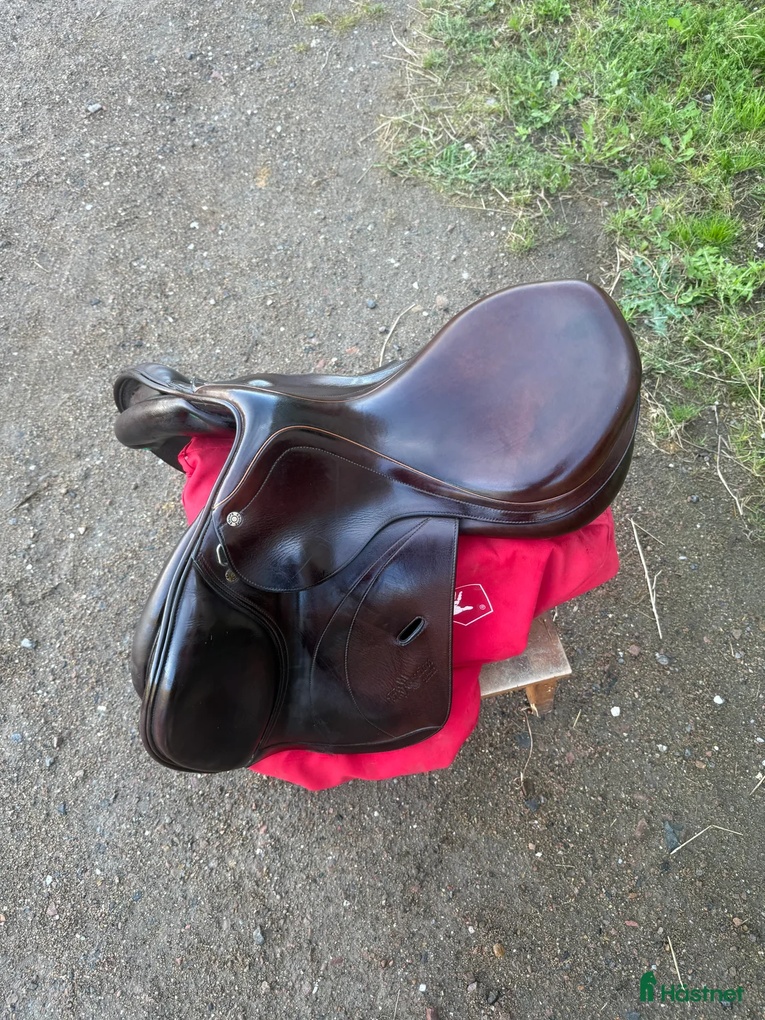 Sadlar hästutrustning till salu: Equipe Expression med Kalvskinn  - Annons 3