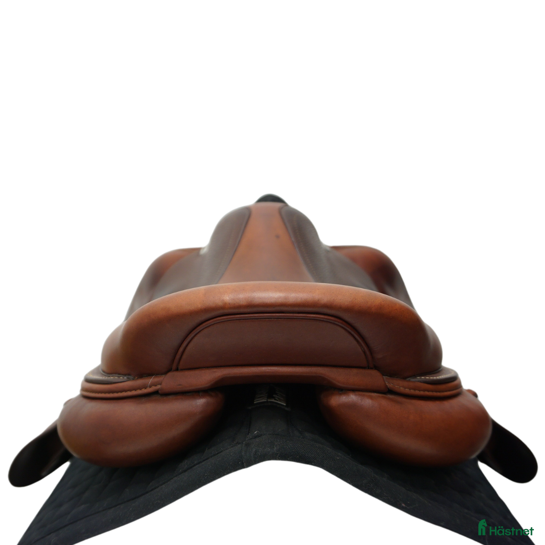 Sadlar hästutrustning till salu: CWD SE01 17" i nyskick!  - Annons 3