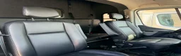 Hästlastbilar  fordon & transport till salu: Perfekt meetingbuss 5 säten och sovplatser! - Annons 4