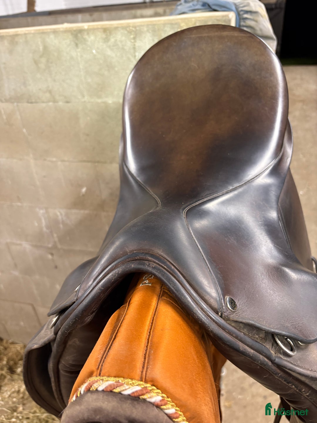 Sadlar hästutrustning till salu: Äldre County Competitor i Vittsjö - Annons 3