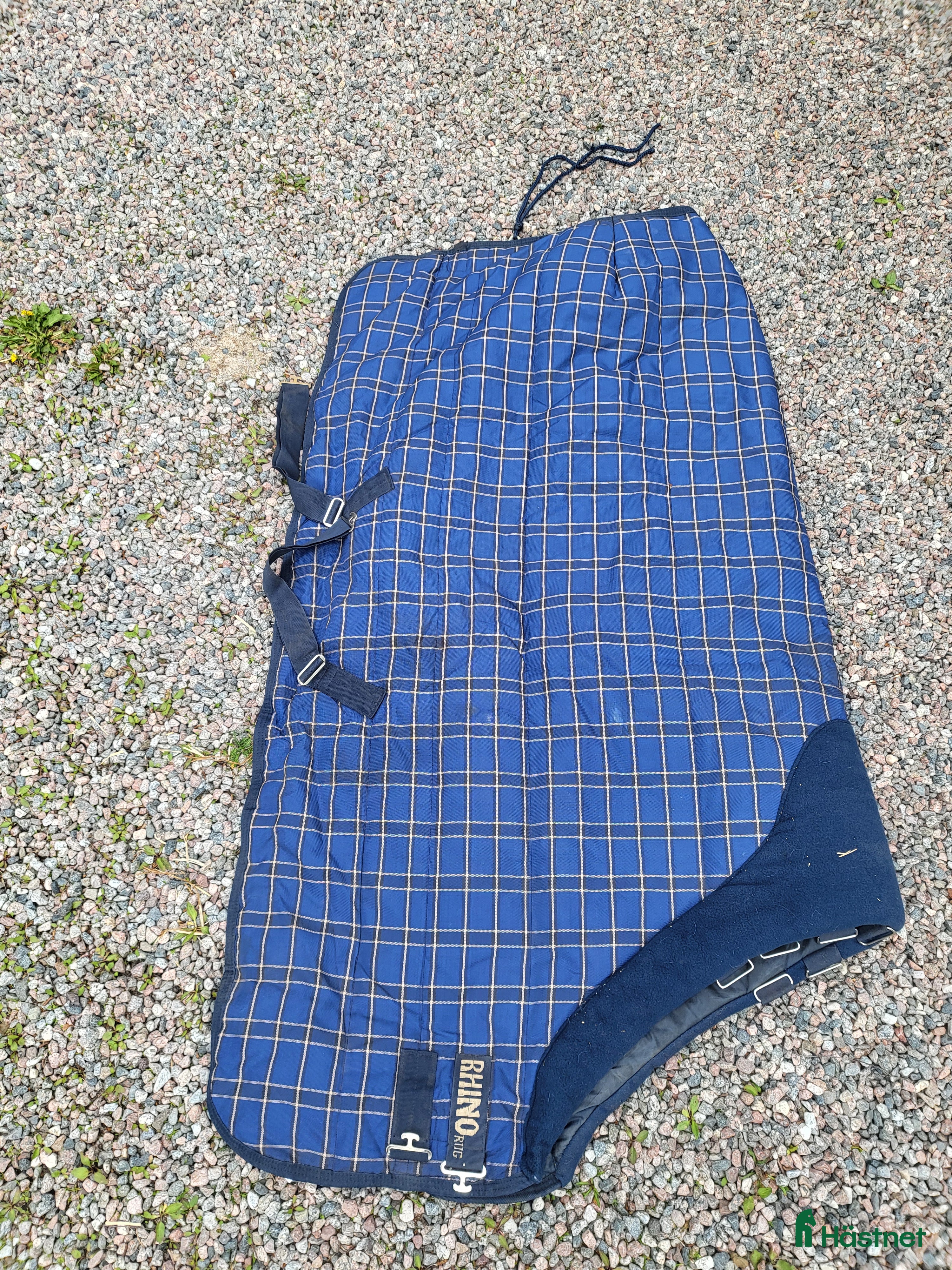 Täcken hästutrustning till salu: Horseware Rhino stalltäcke 200 gram i Heby - Annons 5