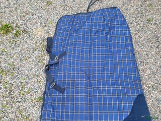 Täcken hästutrustning till salu: Horseware Rhino stalltäcke 200 gram i Heby - Annons 6