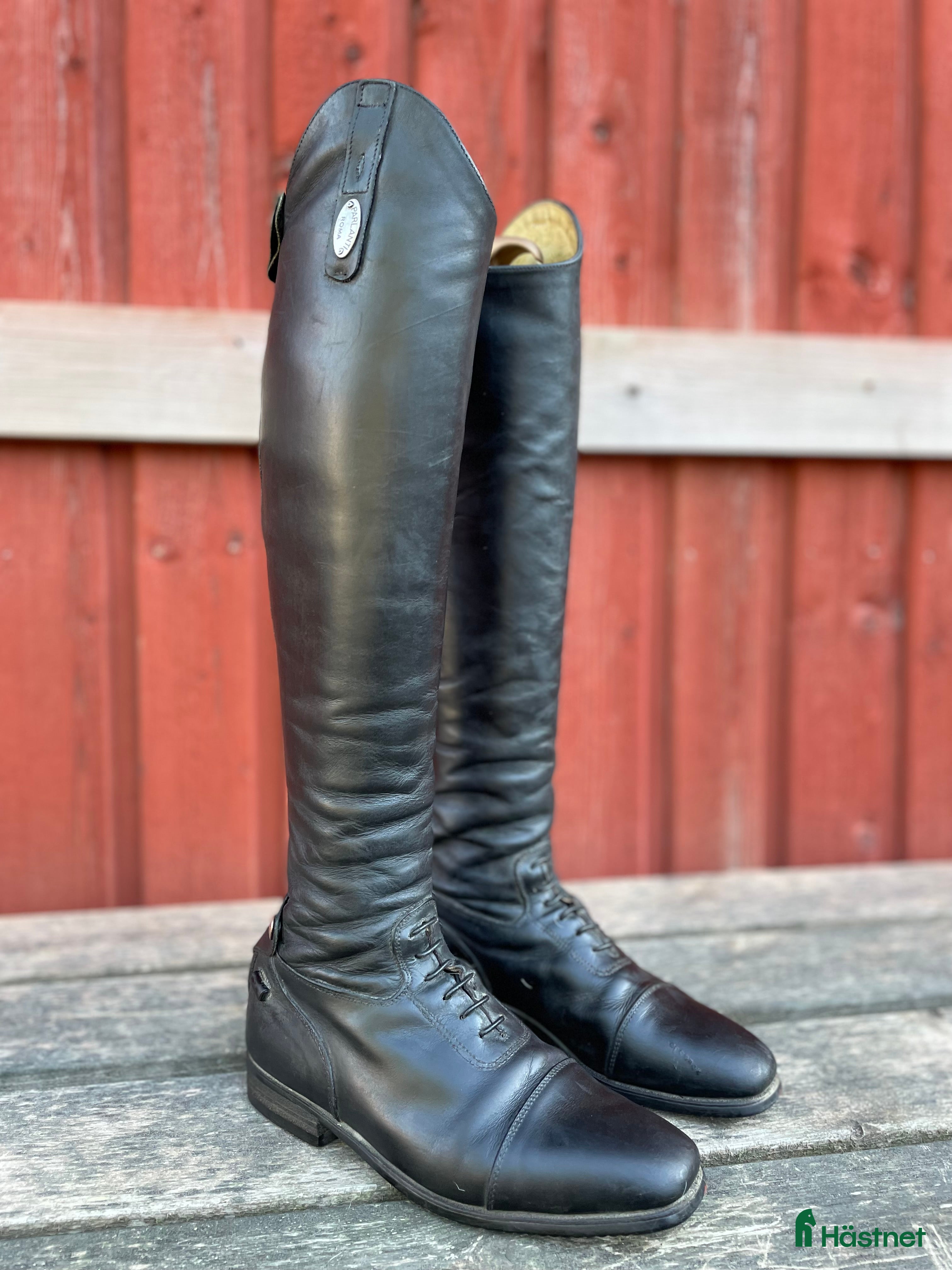 Ridstövlar ryttarutrustning till salu: Parlanti stövlar i Sala - Annons 1