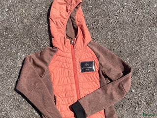 Jackor & Kavajer ryttarutrustning till salu: Orange Collection kofta i Kalmar - Annons 2