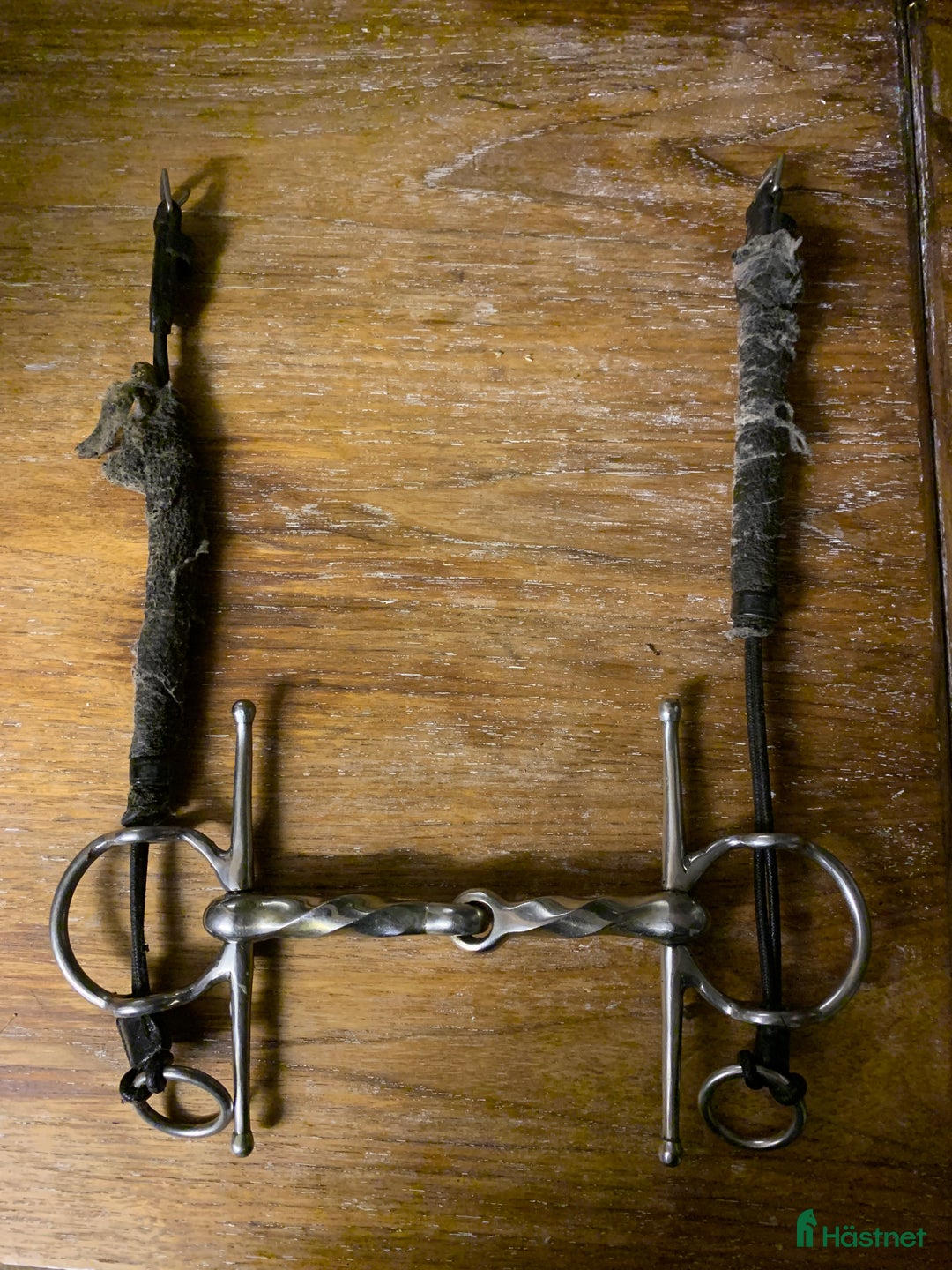 Bett hästutrustning till salu: Bombers fullcheek-bett tvinnad mundel 13,5cm i Hässleholm - Annons 4