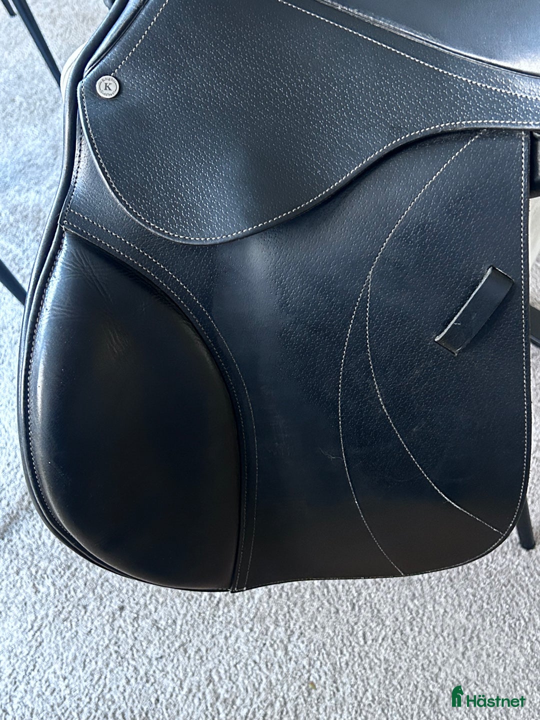 Sadlar hästutrustning till salu: Knights Siddhant hoppsadel i Varberg - Annons 3