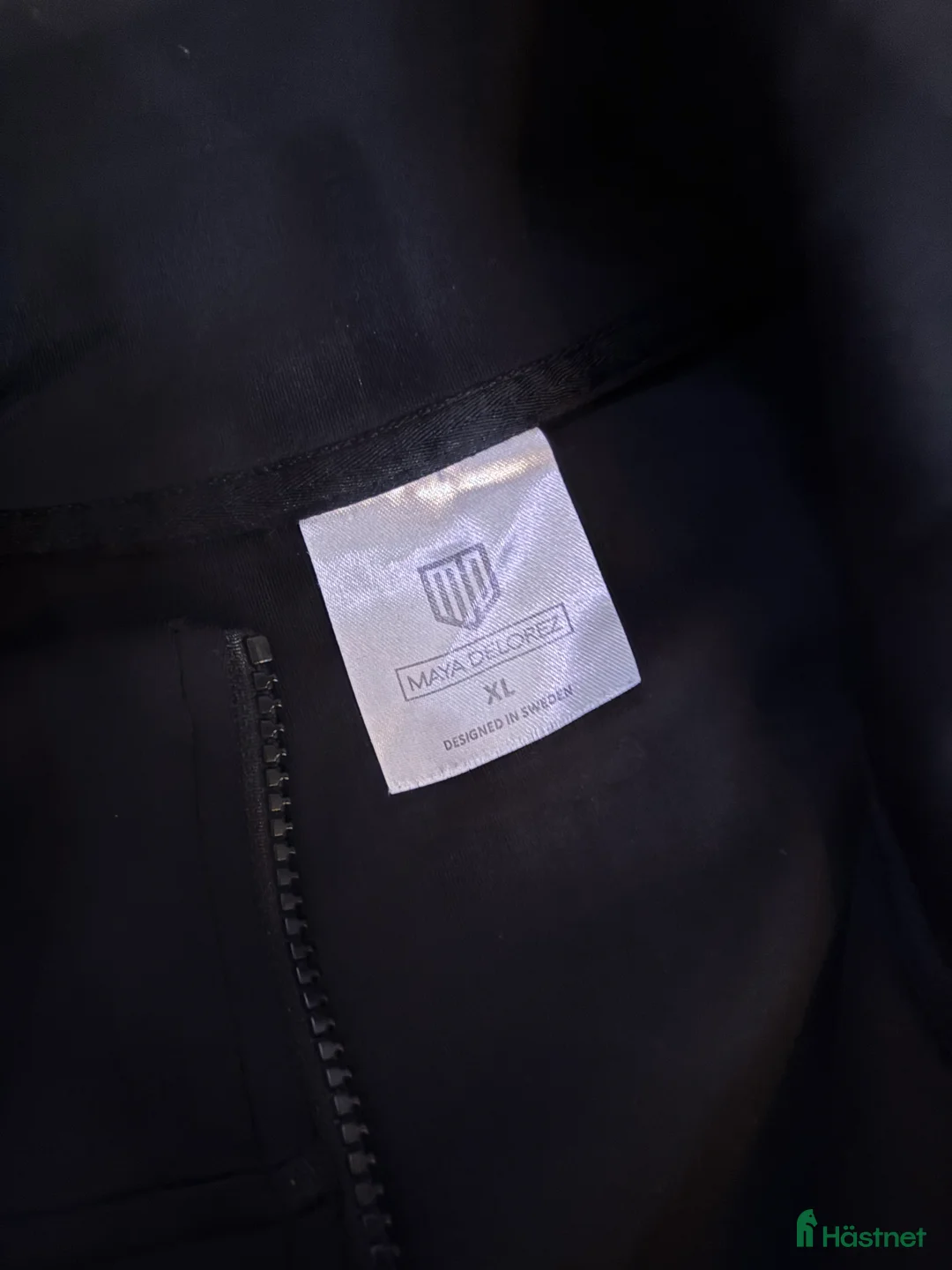 Jackor & Kavajer ryttarutrustning till salu: Maya delorez tjocktröja XL i Uppsala - Annons 2