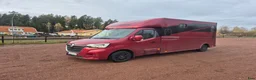 Hästlastbilar  fordon & transport till salu: B-kortsbuss Stuterinredning  - Annons 1