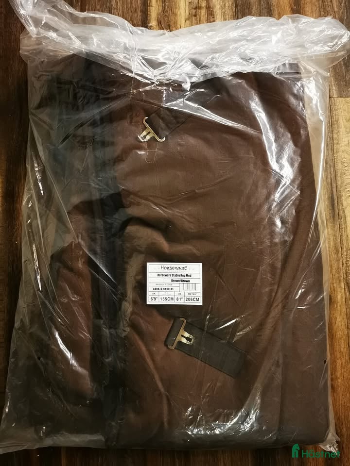 Täcken hästutrustning till salu: Horseware Stable Rug 250g stl 155 i Avesta - Annons 1