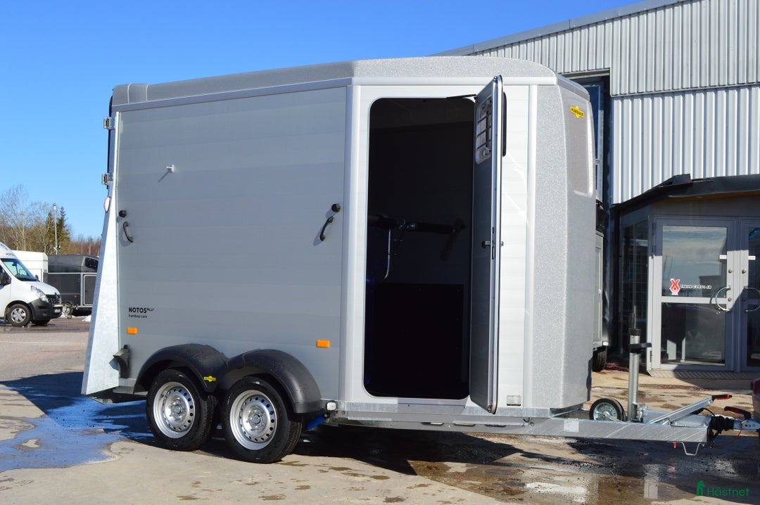 Hästtransporter  fordon & transport till salu: Humbaur Notos 2400 Fronutlastning i Kvicksund - Annons 7