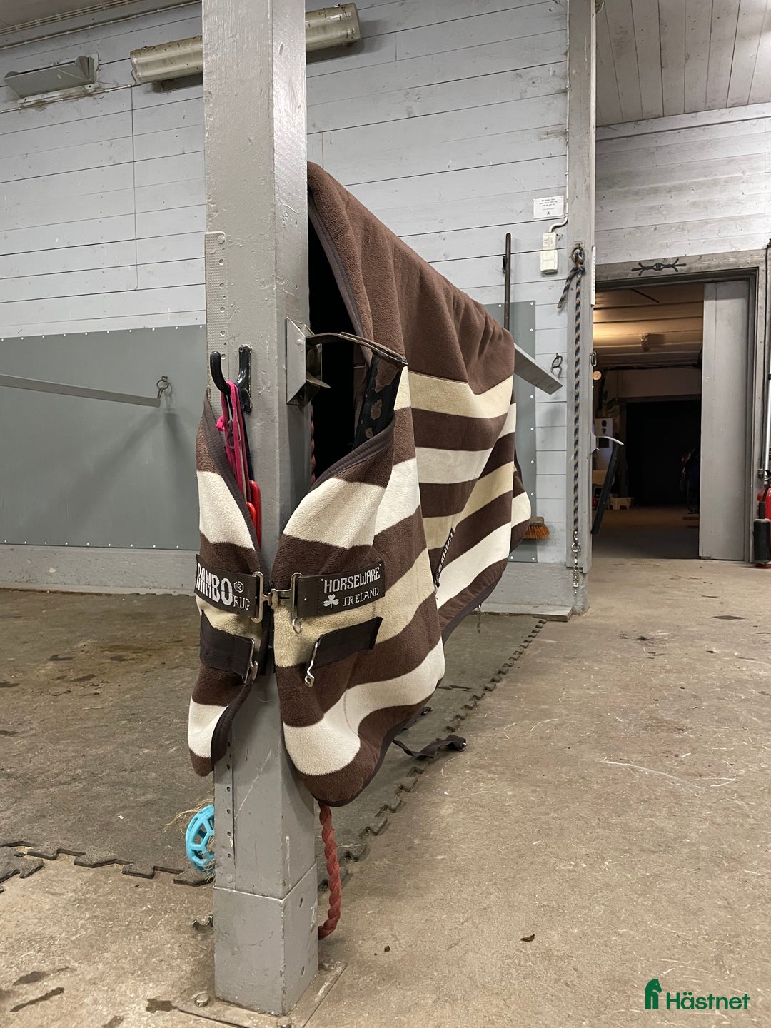 Täcken hästutrustning till salu: Säljer Horsewere täcke! - Annons 2