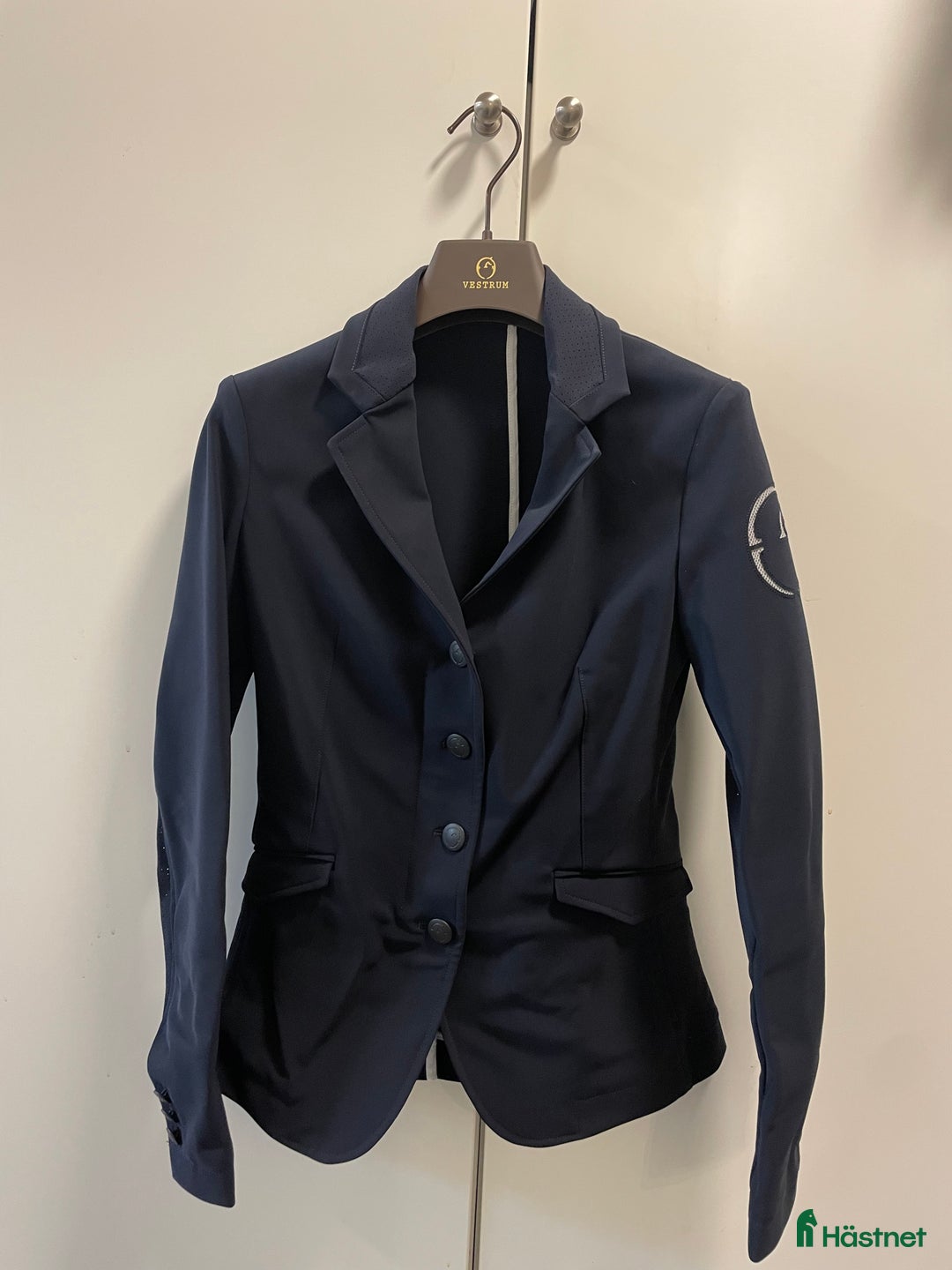 Jackor & Kavajer ryttarutrustning till salu: Kavaj i Göteborg - Annons 3