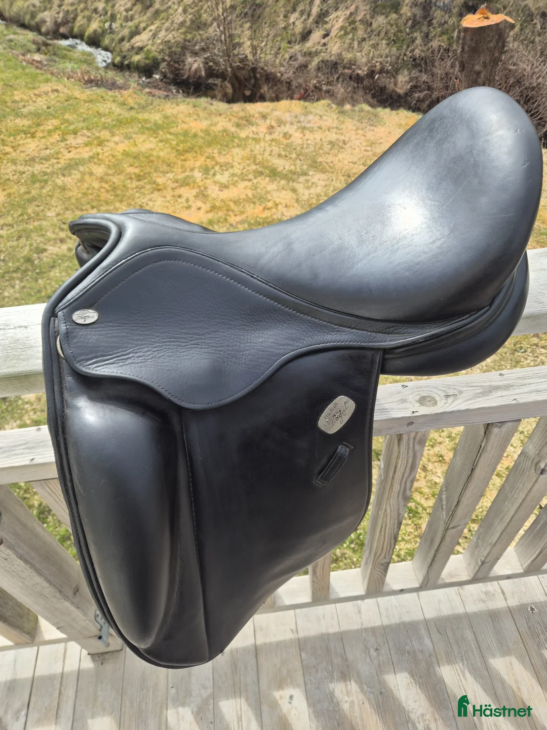 Sadlar hästutrustning till salu: Hilbar royal revolution 17,5 - Annons 1