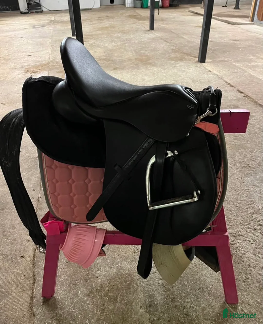 Sadlar hästutrustning till salu: Ny ponny allroundsadel i Björnlunda - Annons 2