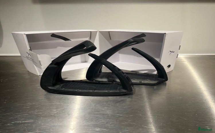 Stigbyglar hästutrustning till salu i Bromma - Annons 11