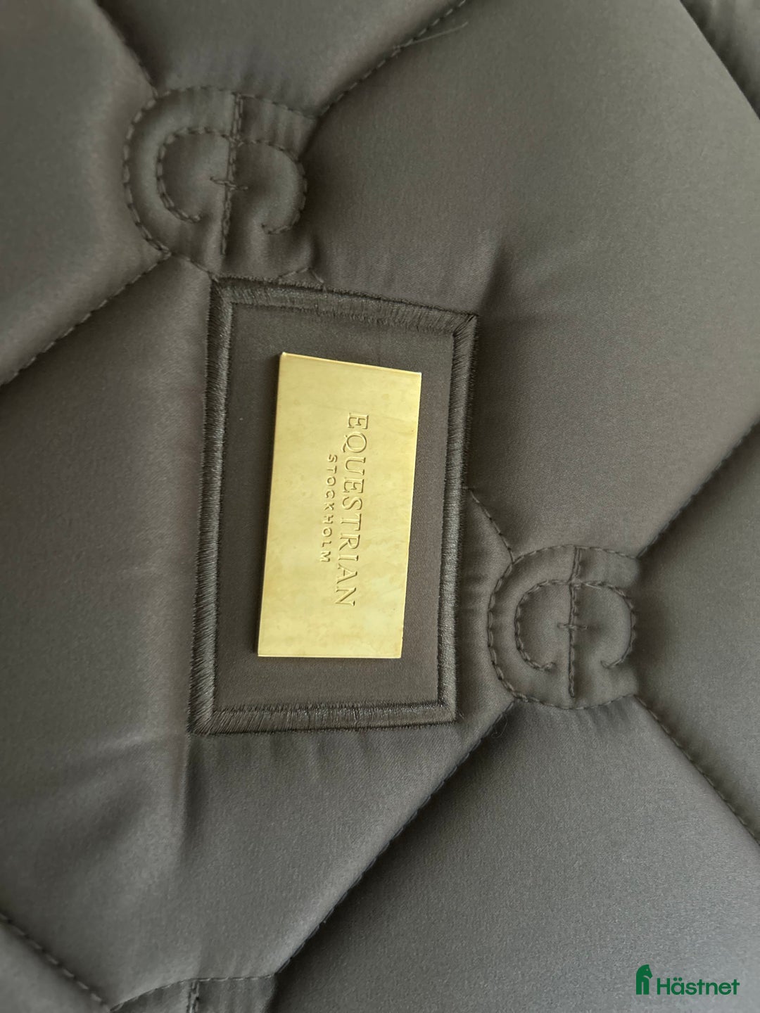 Schabrak & Vojlockar hästutrustning till salu: Equestrian Stockholm schabrak och nya lindor  i Vellinge - Annons 2