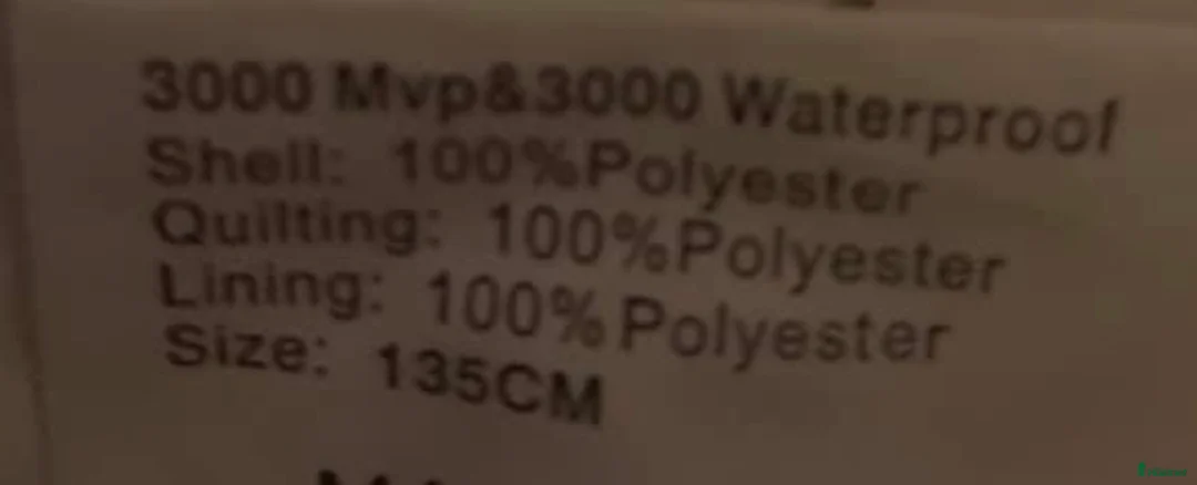 Täcken hästutrustning till salu: Vintertäcke med löstagbar hals i Stockholm - Annons 6