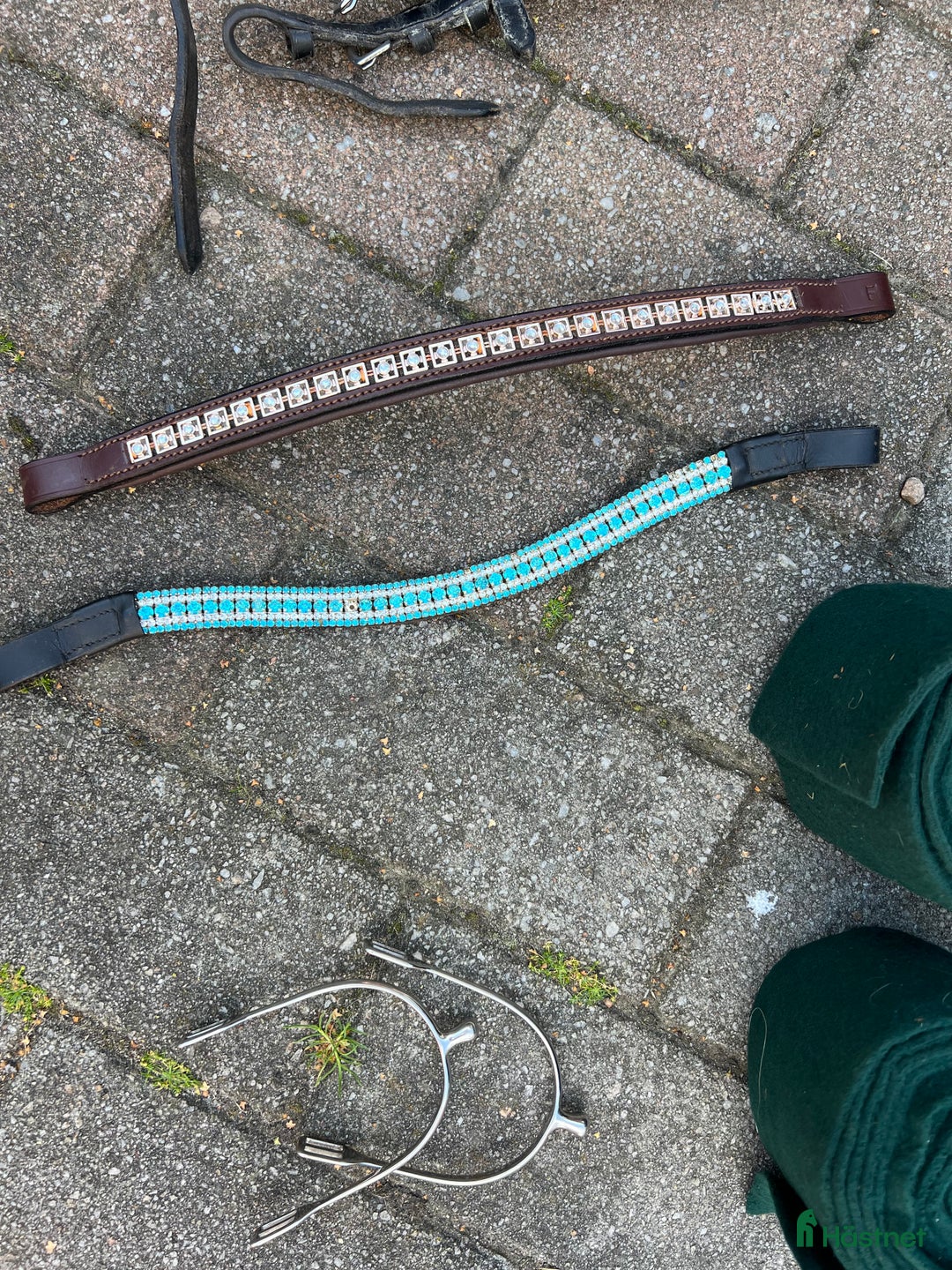 Övrig Hästutrustning hästutrustning till salu: Hästutrustning  - grimma, boots, tyglar mm.  i Hörby - Annons 3