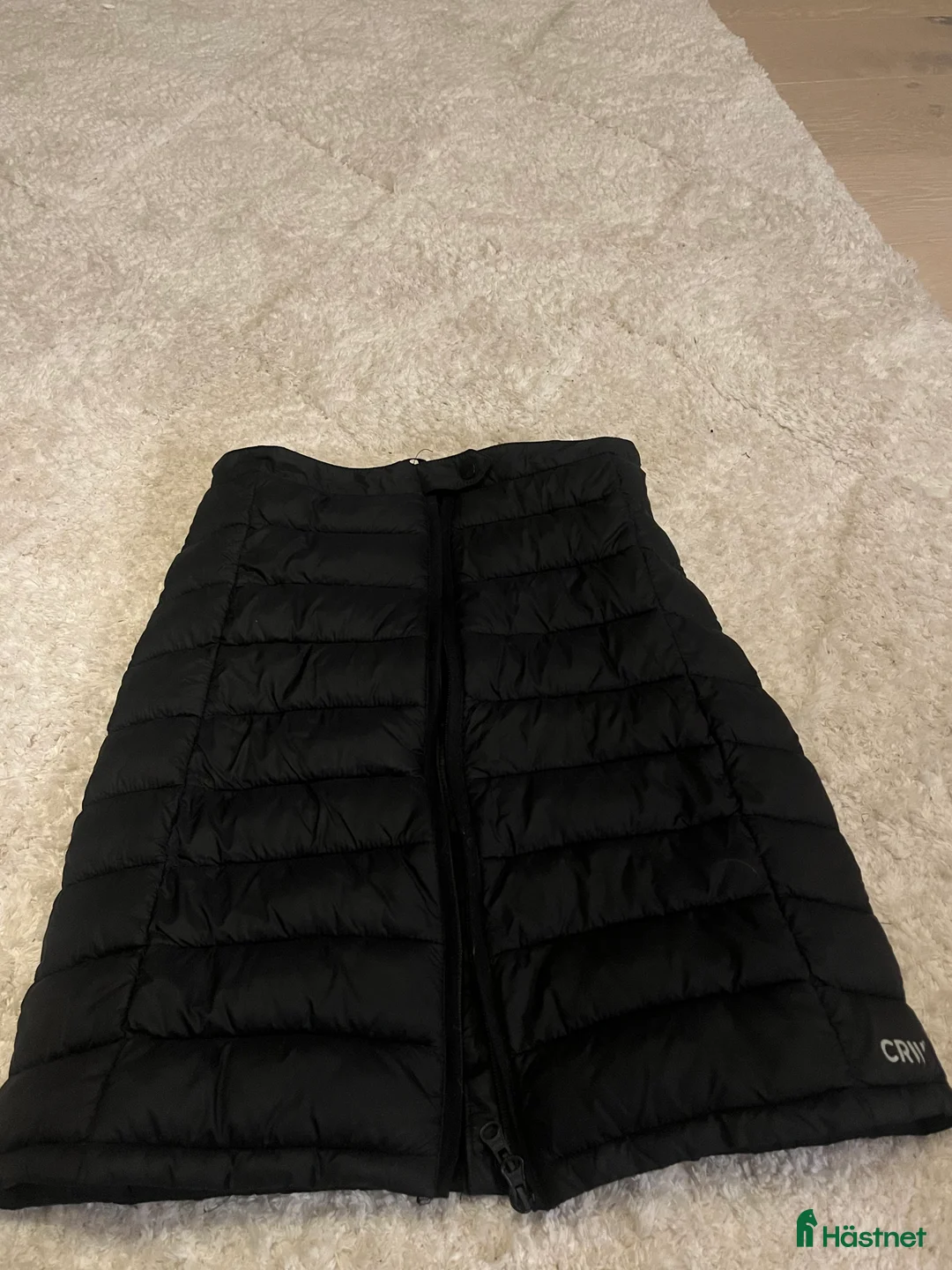 Säkerhetsvästar ryttarutrustning till salu: Säkerhetsväst, lång vinter kappa, ridkjol - Annons 5