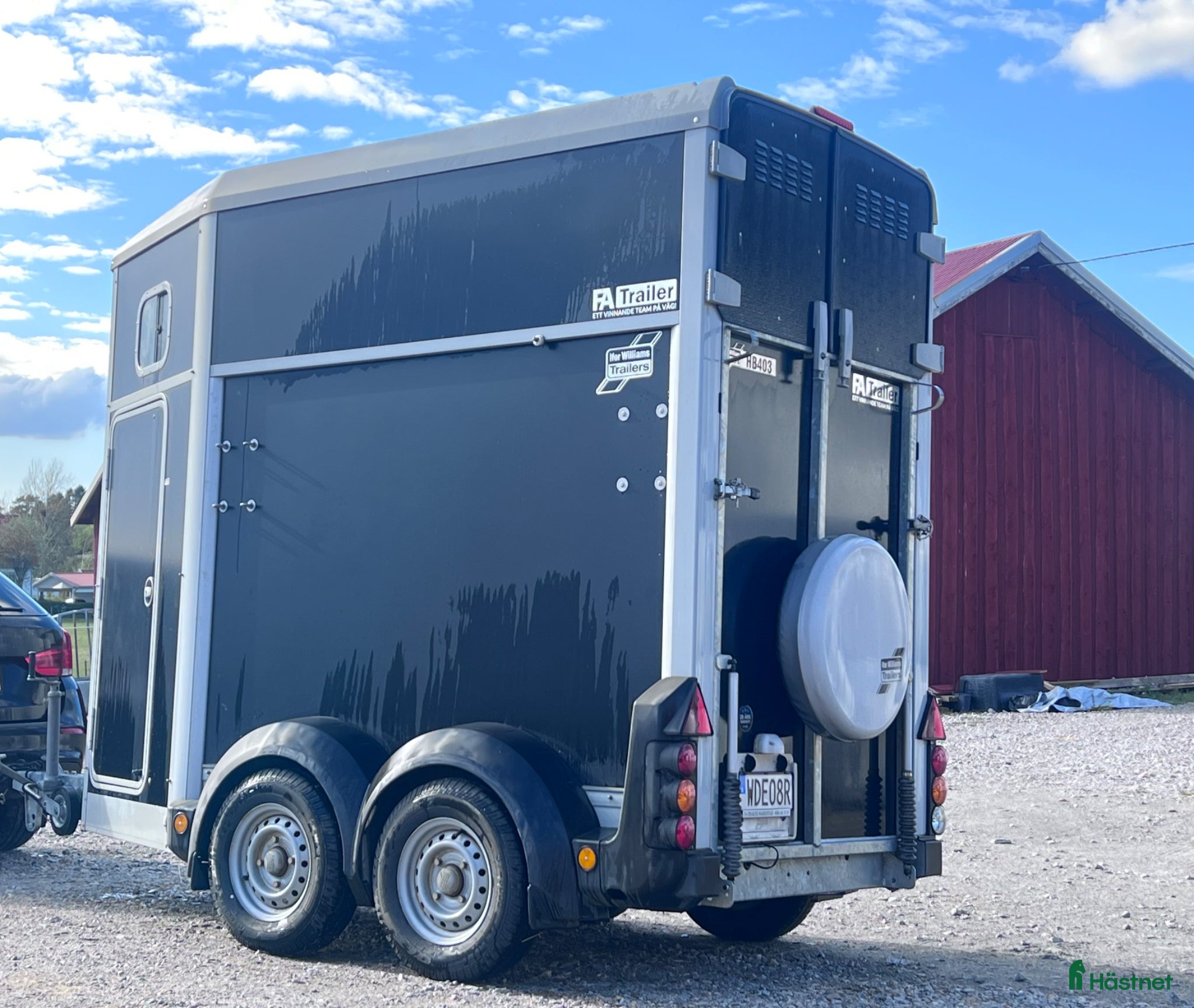 Hästtransporter  fordon & transport till salu: ⭐️1,5-hästars ⭐️fronturlastning ⭐️hög lastvikt - Annons 1