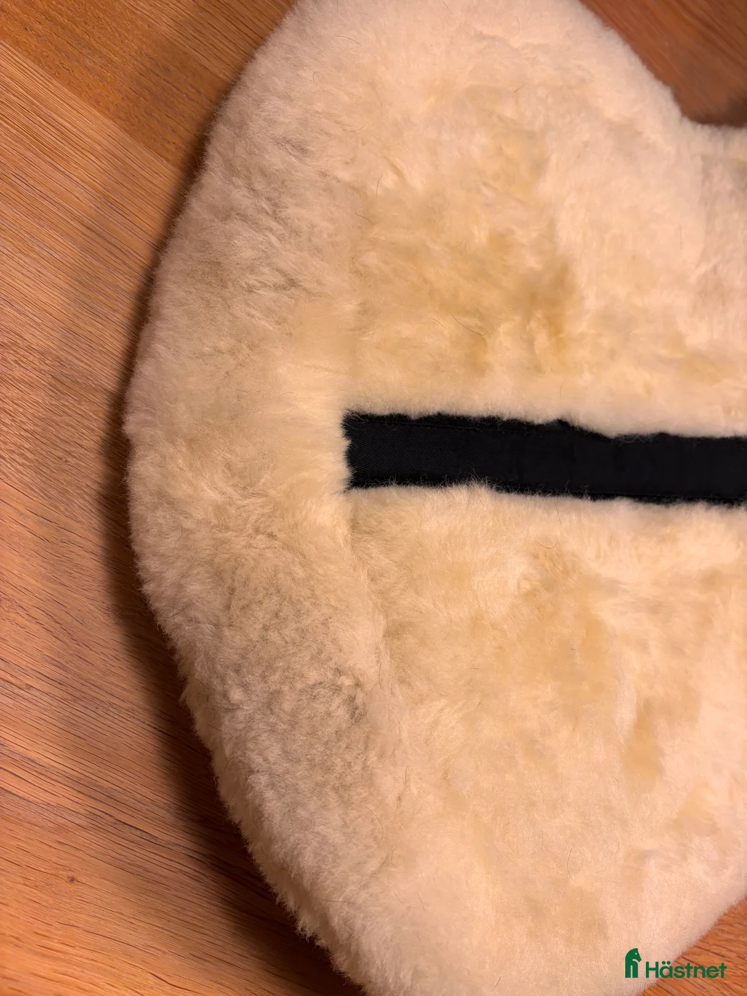 Sadeltillbehör hästutrustning till salu: Fårskinnspadd med ilägg  - Annons 7