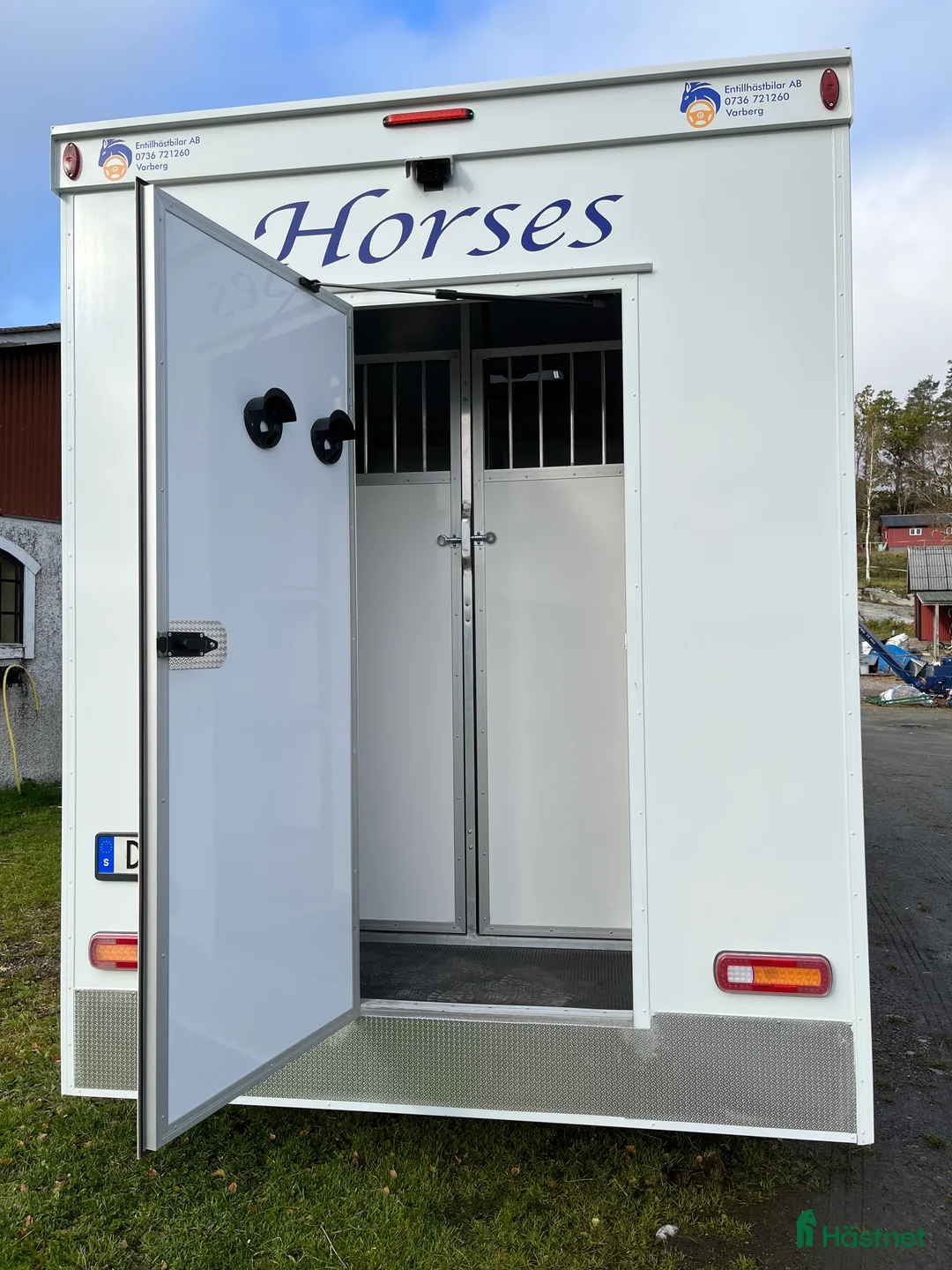 Hästlastbilar  fordon & transport till salu: B-körkorts hästbuss i Kungsbacka - Annons 4