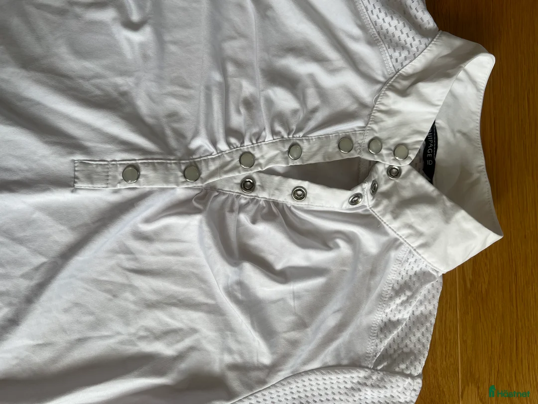 Övrigt Ridkläder ryttarutrustning till salu: Vit ridtröja  i Järna - Annons 2