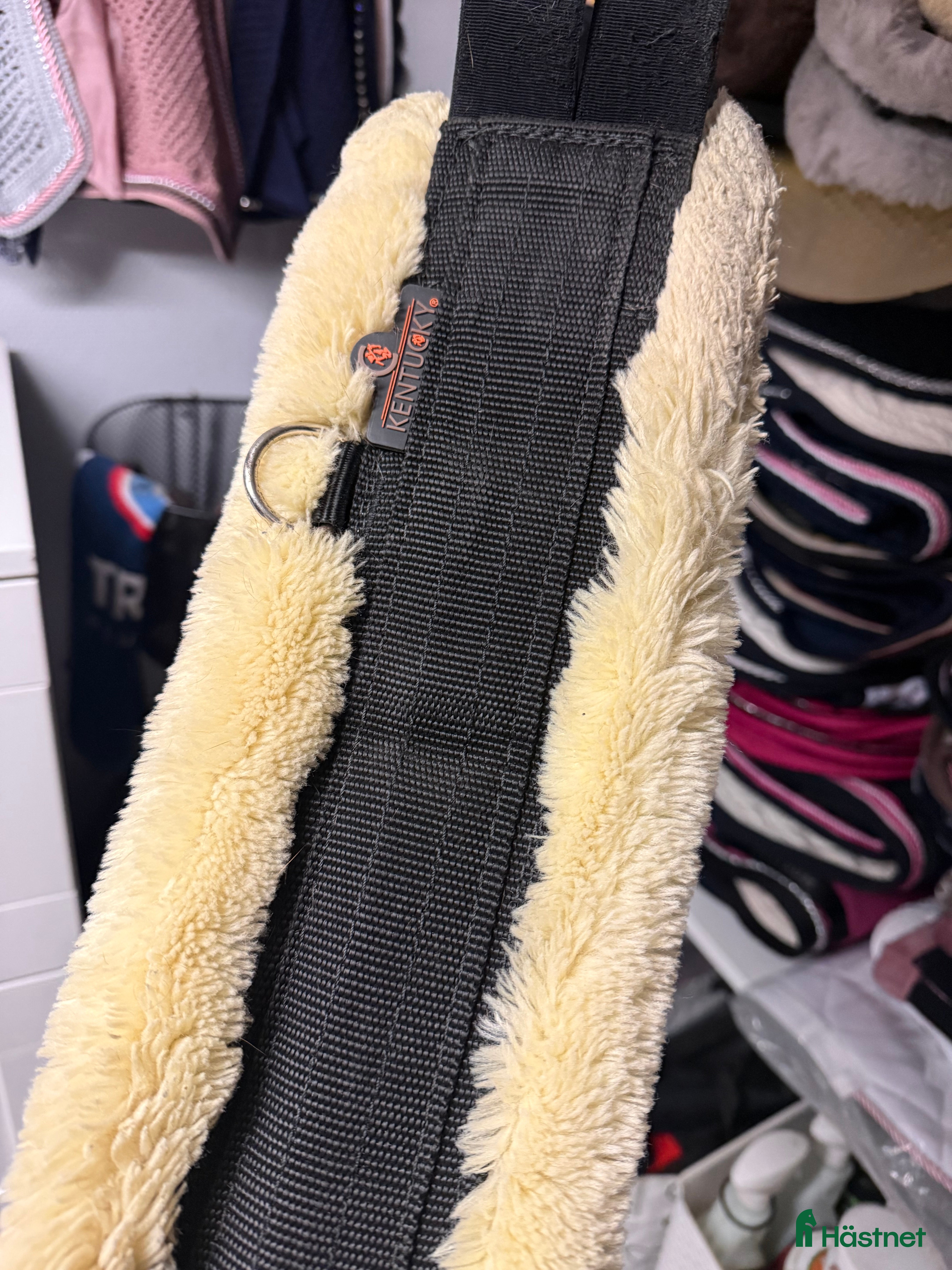 Sadeltillbehör hästutrustning till salu: Kentucky fluffgjord i Motala - Annons 16