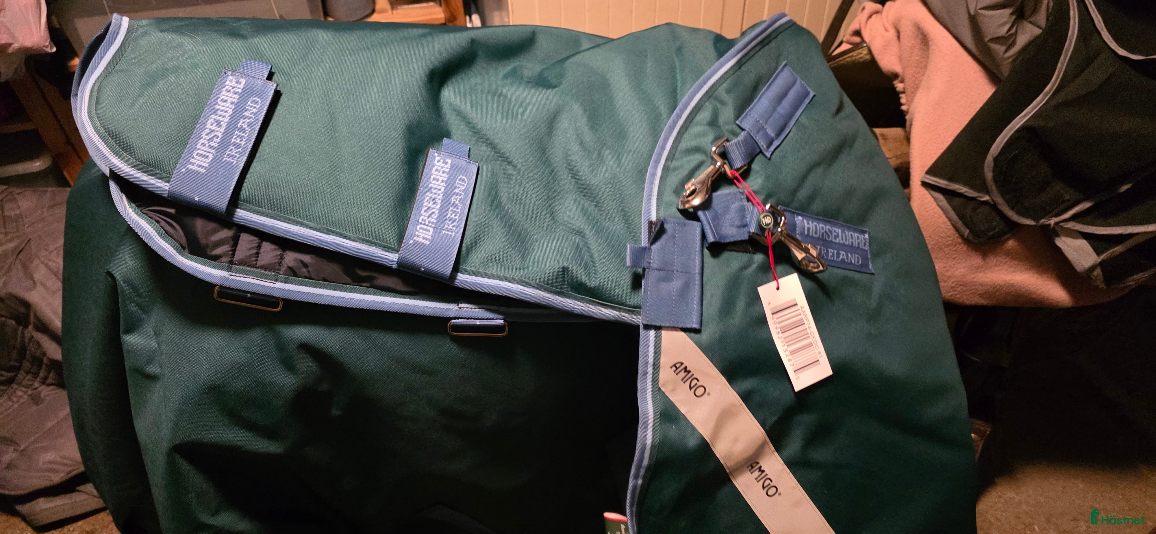 Täcken hästutrustning Vintertäcke med hals i Landvetter - Annons 9