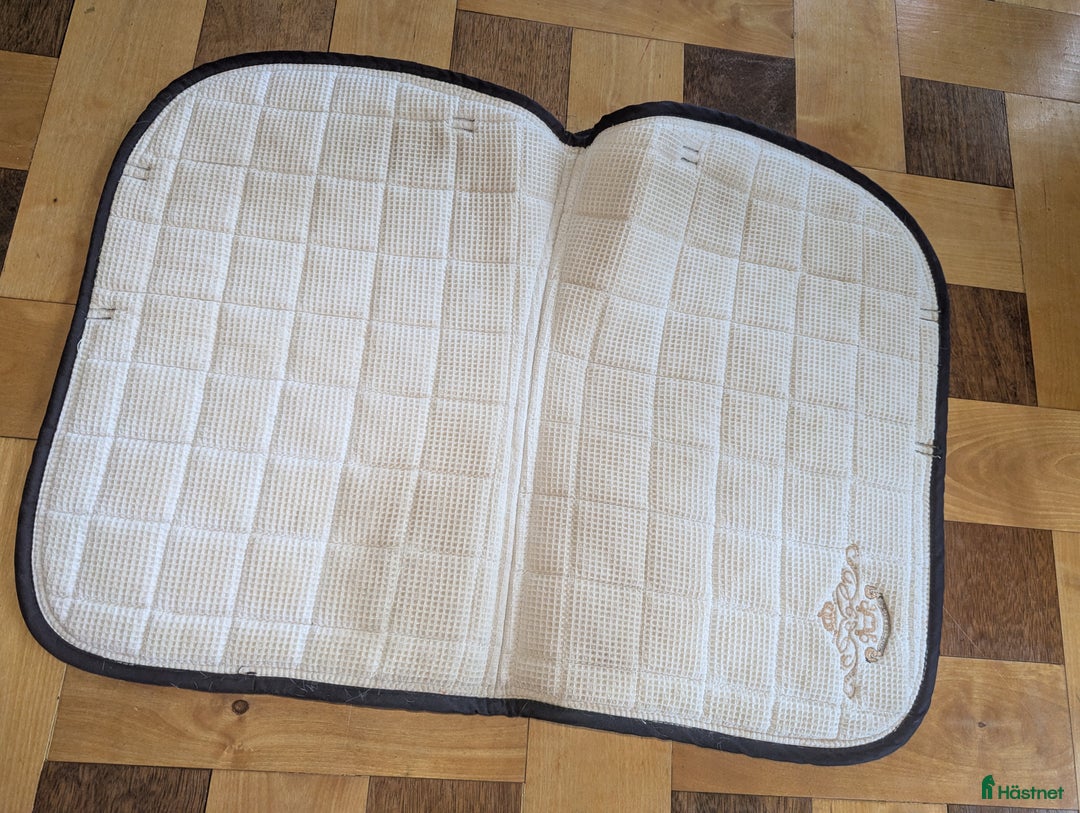 Schabrak & Vojlockar hästutrustning till salu: Schabrak i Ås - Annons 4