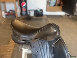 Sadlar hästutrustning Premier equine hoppsadel i Gävle - Annons 2