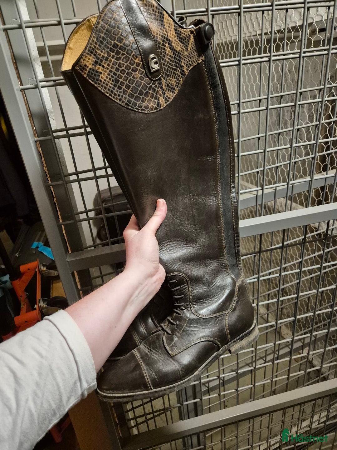 Ridstövlar ryttarutrustning till salu: Cavallo Linus i bra skick i Enskede - Annons 1