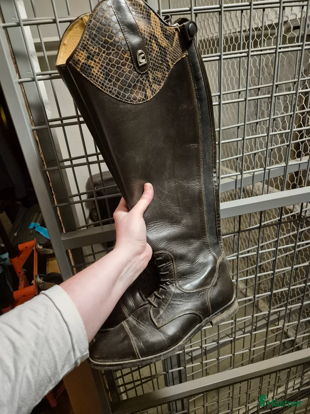 Ridstövlar ryttarutrustning till salu: Cavallo Linus i bra skick i Enskede - Annons 1