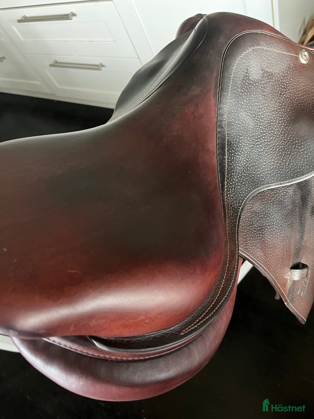Sadlar hästutrustning till salu: Hoppsadel: CWD SE02, 17,5” i Ransta - Annons 6
