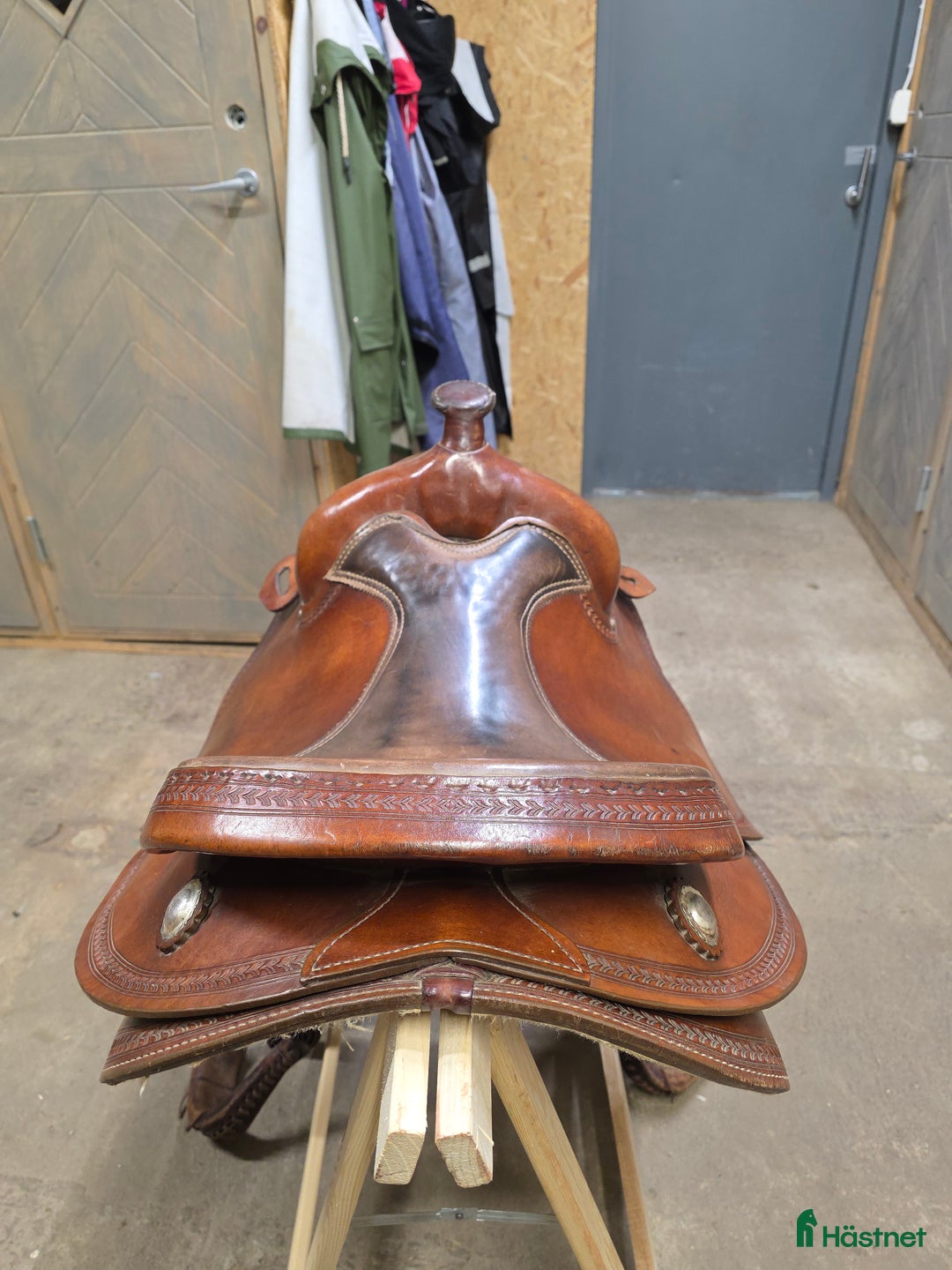 Sadlar hästutrustning till salu: Continental westernsadel i Löberöd - Annons 3