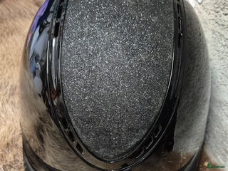 Hjälmar ryttarutrustning till salu: Svart glossy glitter L (58-60) i Ullånger - Annons 2