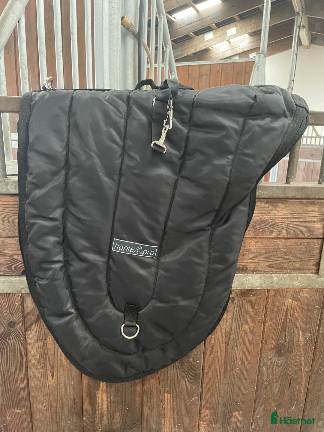 Sadeltillbehör hästutrustning till salu: Sadelväska i Tygelsjö - Annons 1