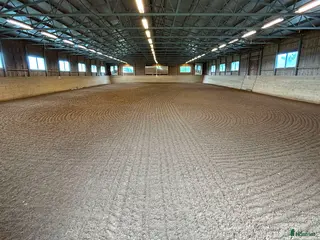 stallplats Stallplats med ridhus nära Norrköping (liten häst) i Norrköping - Annons 1