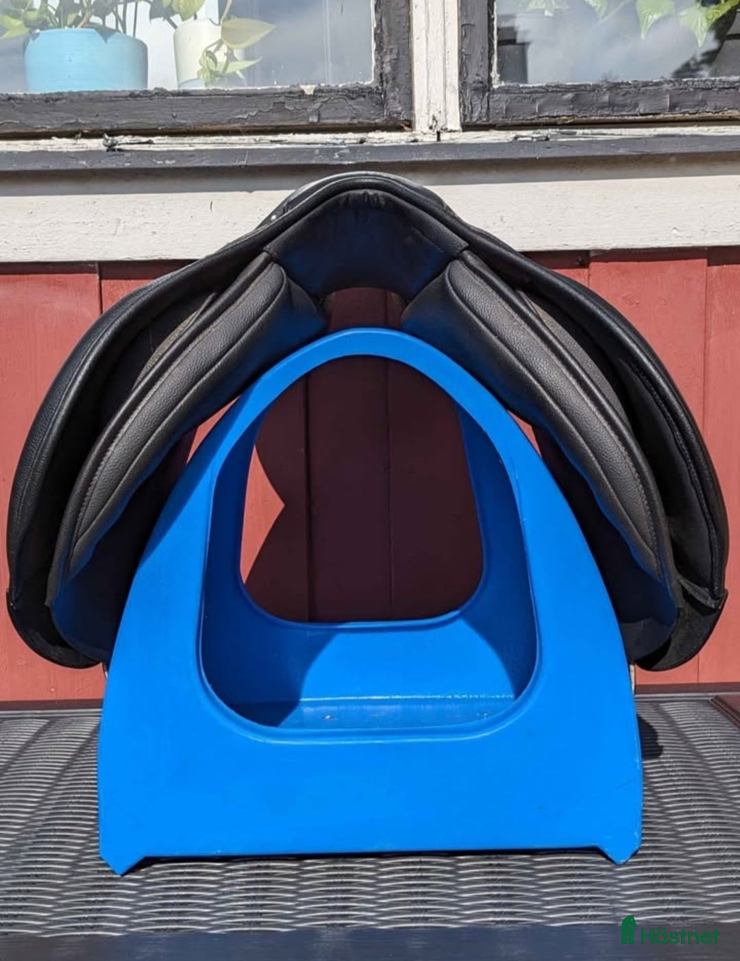 Sadlar hästutrustning till salu: Arena hopp 17,5" i Sandviken - Annons 2