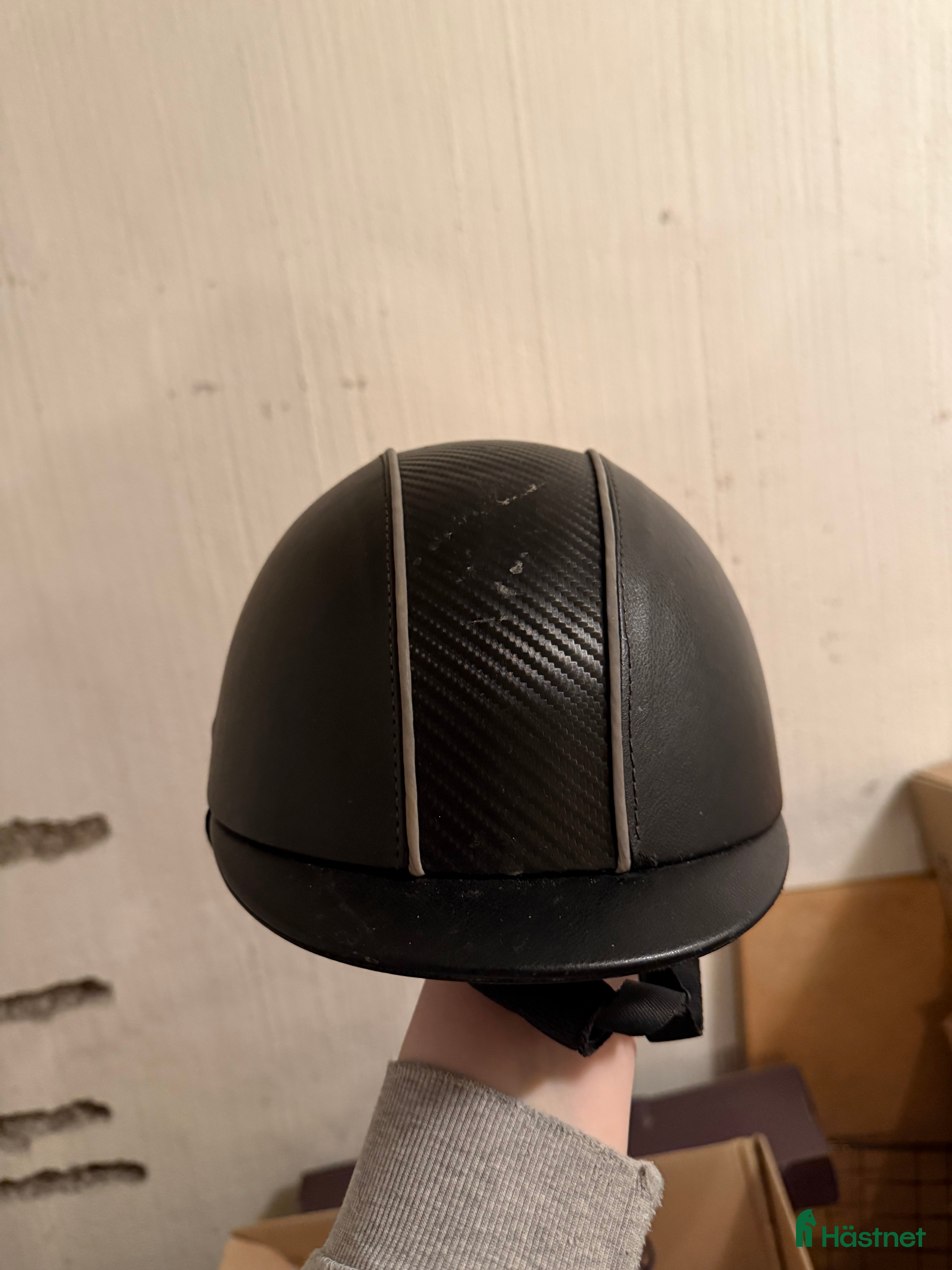 Hjälmar ryttarutrustning till salu: Ridhjälm till salu i Grängesberg - Annons 17