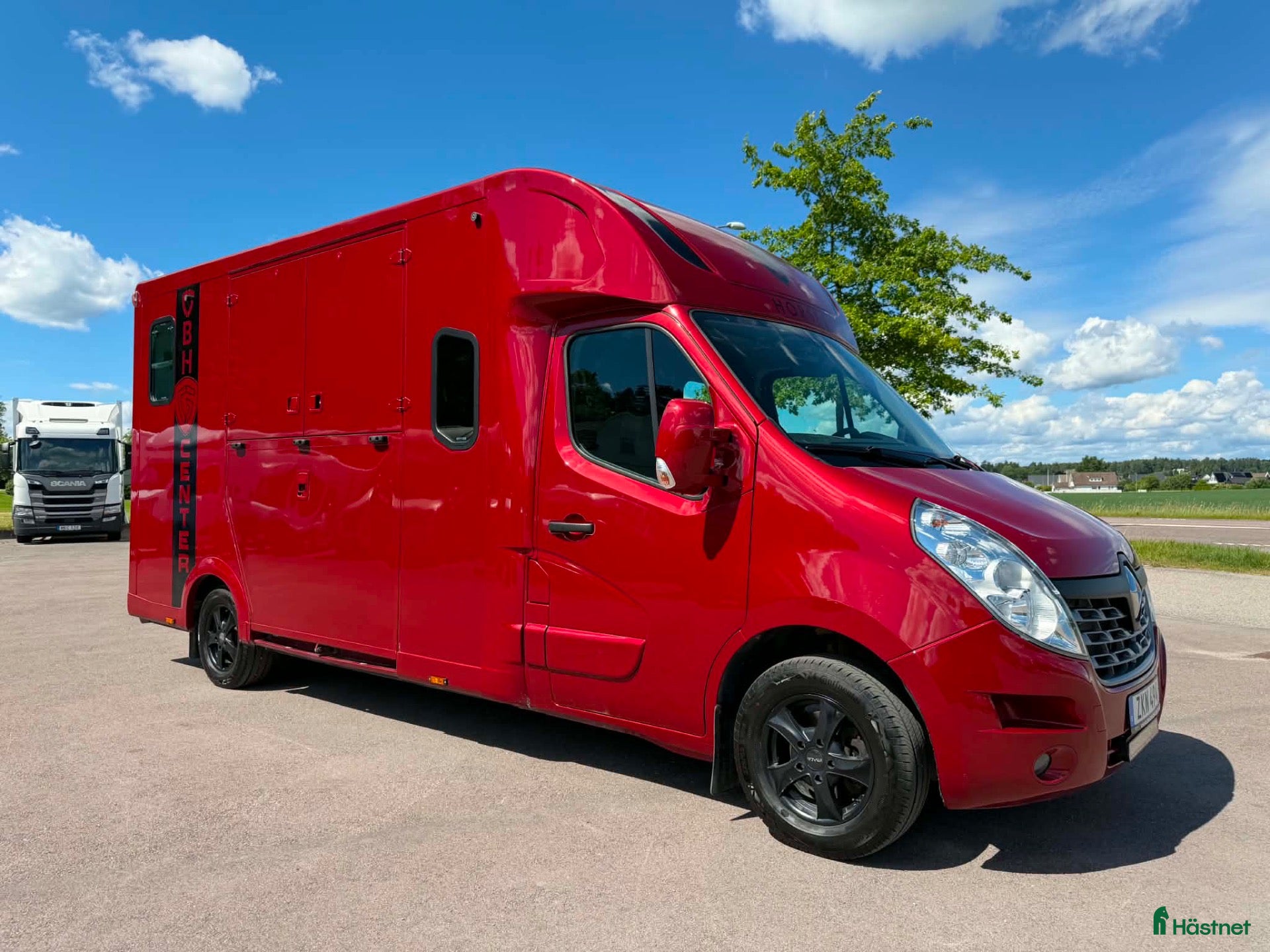 Hästlastbilar  fordon & transport till salu: Theault 5 säten Stuteri Automat Låg skatt  - Annons 1